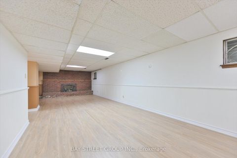 Photo 34 at 33 Kilchurn Castle Drive, Sullivan, Toronto