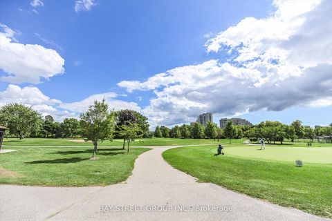 Photo 44 at 33 Kilchurn Castle Drive, Sullivan, Toronto