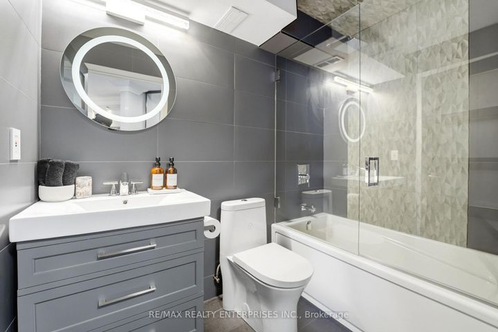 Photo 12 at 208 - 1500 Grazia Court, Rathwood, Mississauga