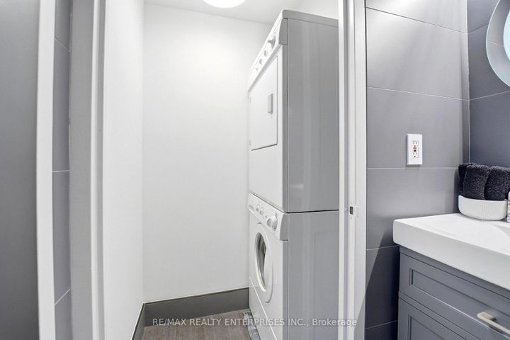 Photo 13 at 208 - 1500 Grazia Court, Rathwood, Mississauga