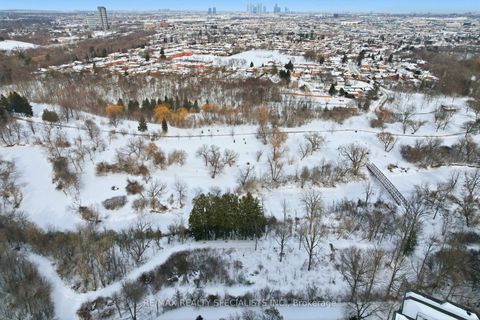 Photo 34 at 1707 - 1 Rowntree Road, Jamestown, Toronto