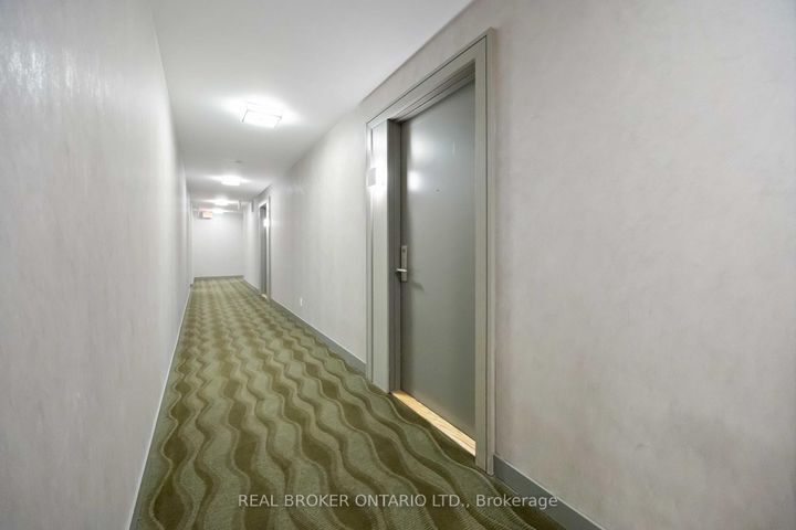 Photo 4 at 302 - 56 Annie Craig Drive, Mimico, Toronto