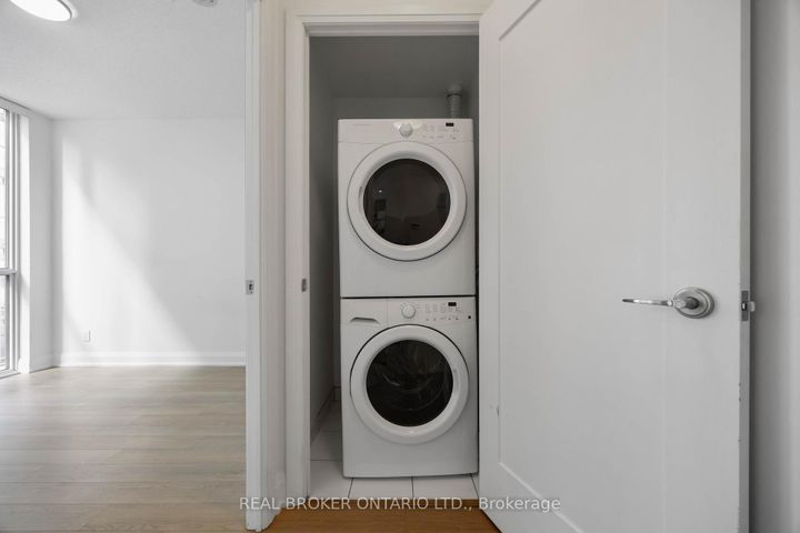 Photo 23 at 302 - 56 Annie Craig Drive, Mimico, Toronto