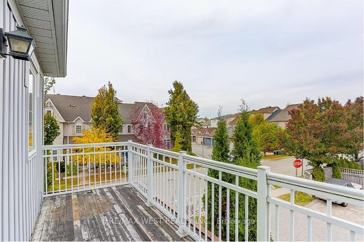 Photo 12 at 11 Dancer's Drive, Angus Glen, Markham