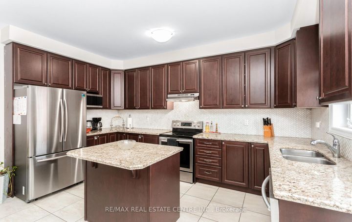 Photo 19 at 49 Bucksaw Street, Northwest Brampton, Brampton