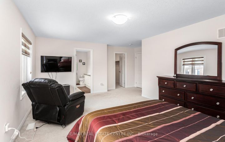 Photo 27 at 49 Bucksaw Street, Northwest Brampton, Brampton