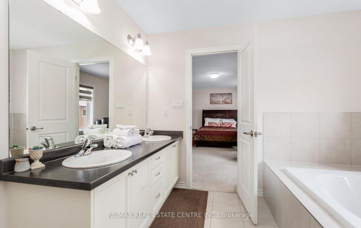 Photo 31 at 49 Bucksaw Street, Northwest Brampton, Brampton