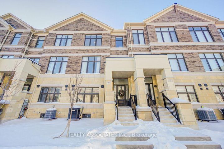 Photo 1 at 20 Kahshe Lane, Rural Richmond Hill, Richmond Hill