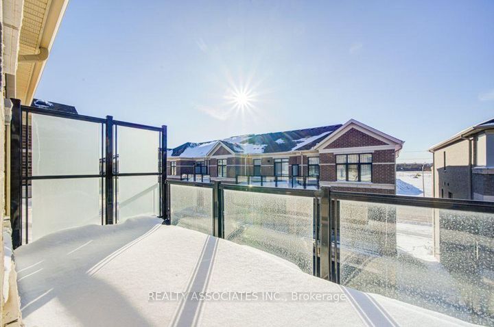 Photo 19 at 20 Kahshe Lane, Rural Richmond Hill, Richmond Hill