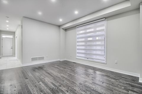 Photo 5 at 31 Dorothy Caine Crescent, Keswick South, Georgina