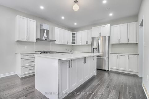 Photo 9 at 31 Dorothy Caine Crescent, Keswick South, Georgina