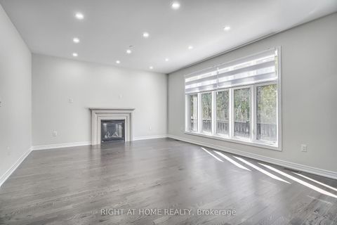 Photo 18 at 31 Dorothy Caine Crescent, Keswick South, Georgina