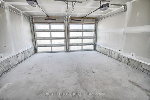 Photo 45 at 31 Dorothy Caine Crescent, Keswick South, Georgina