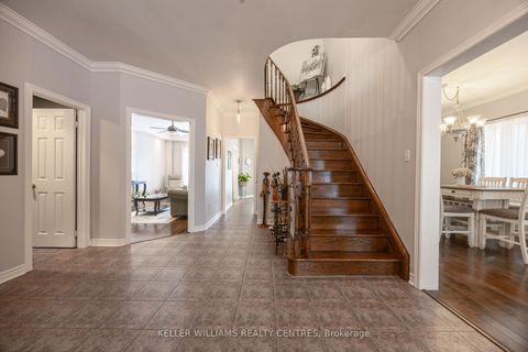 Photo 3 at 13 Surrey Drive Drive, Little Lake, Barrie