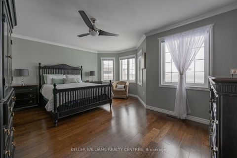 Photo 15 at 13 Surrey Drive Drive, Little Lake, Barrie