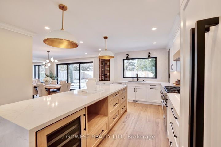 Photo 16 at 981 Valdese Drive, Erindale, Mississauga