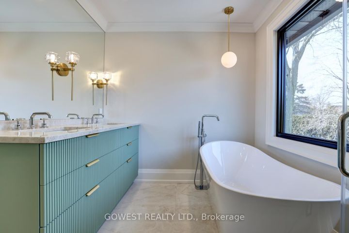 Photo 23 at 981 Valdese Drive, Erindale, Mississauga