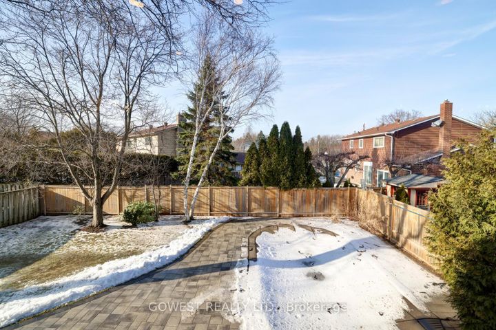 Photo 24 at 981 Valdese Drive, Erindale, Mississauga