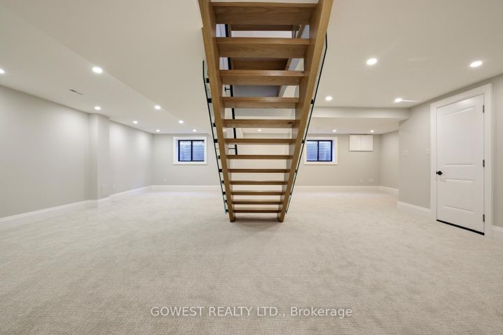 Photo 42 at 981 Valdese Drive, Erindale, Mississauga