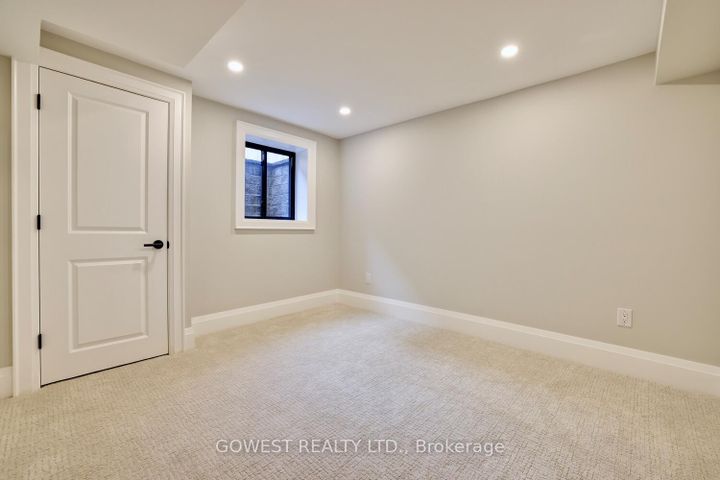 Photo 43 at 981 Valdese Drive, Erindale, Mississauga