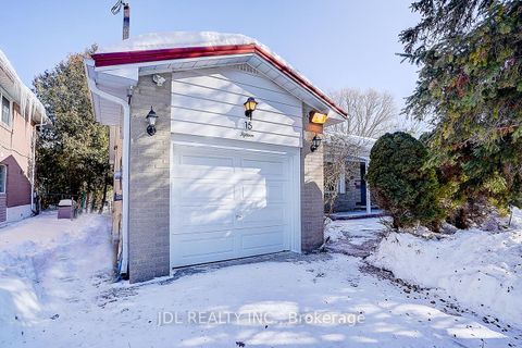Photo 3 at 15 Crossburn Drive, Don Mills, Toronto