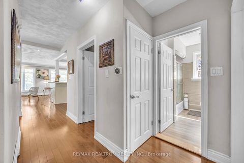 Photo 21 at 926 Willowdale Avenue, Newtonbrook East, Toronto
