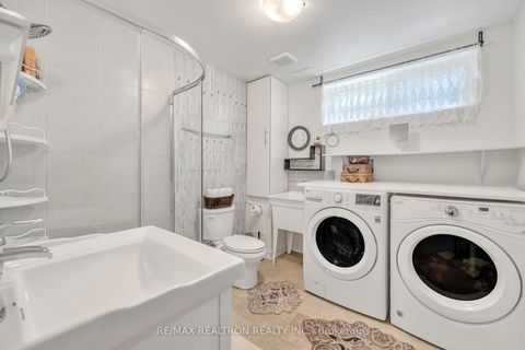 Photo 29 at 926 Willowdale Avenue, Newtonbrook East, Toronto
