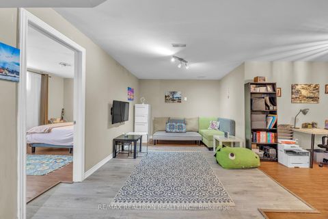 Photo 31 at 926 Willowdale Avenue, Newtonbrook East, Toronto