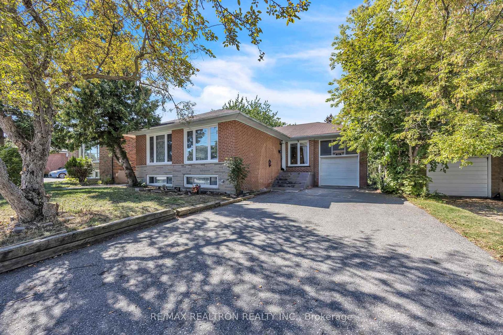 926 Willowdale Avenue, Newtonbrook East, Toronto 