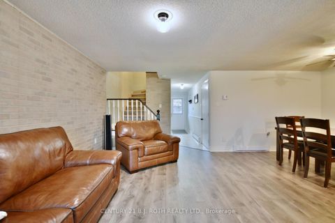 Photo 7 at 11 Pheasant Trail, Ardagh, Barrie