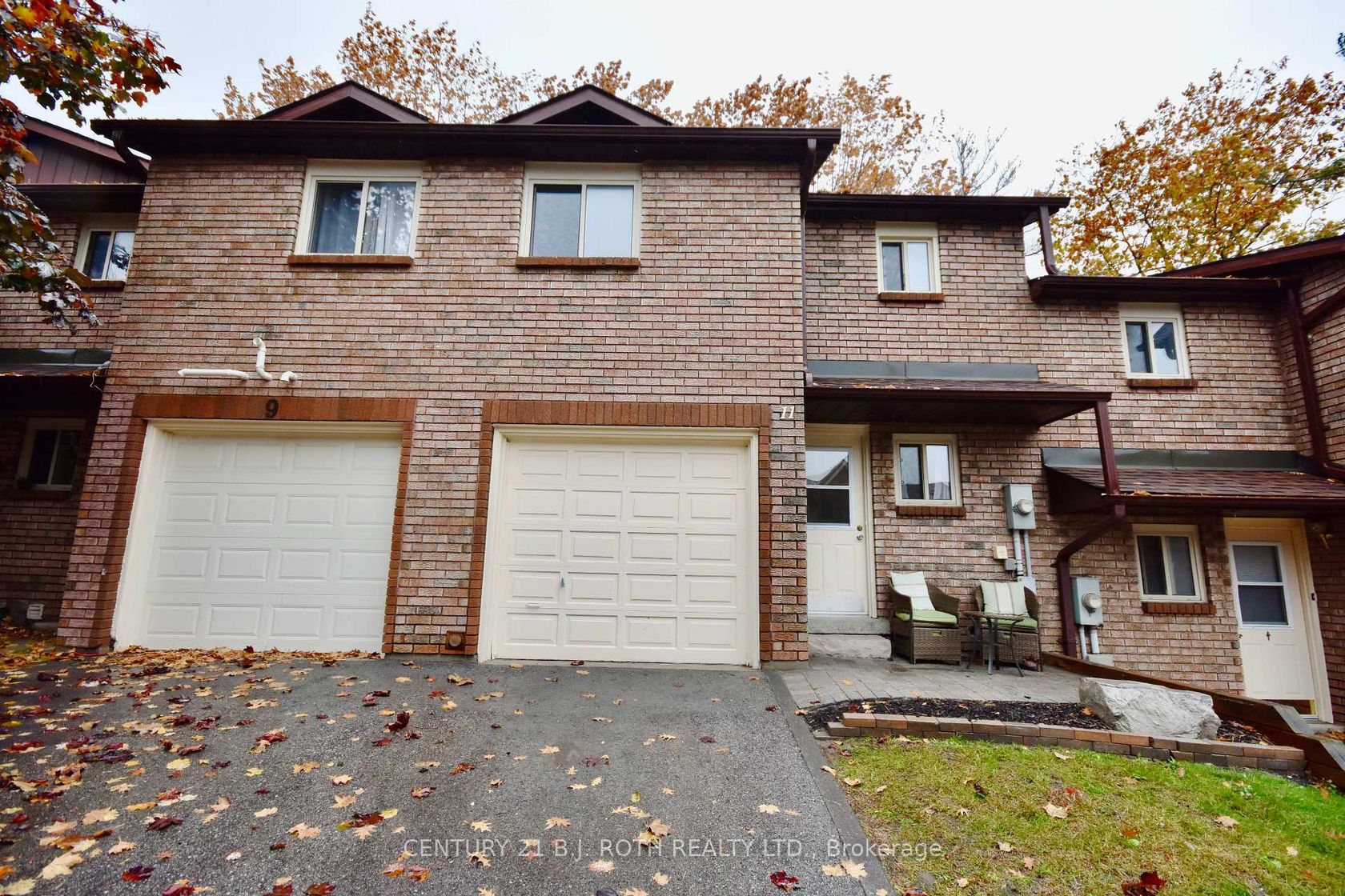 11 Pheasant Trail, Ardagh, Barrie photo number 2