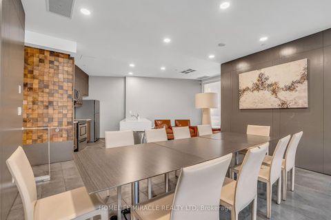 Photo 34 at 806 - 15 Bruyeres Mews, Niagara, Toronto