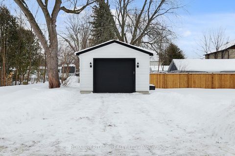 Photo 37 at 71 North Street, Sutton & Jackson's Point, Georgina