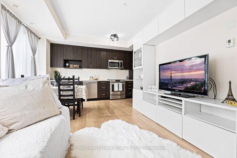 Photo 6 at 306 - 1120 Briar Hill Avenue, Glen Park, Toronto