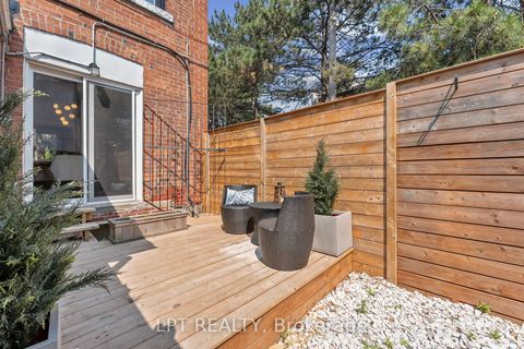 Photo 23 at 29 Grace Street, Bellwoods, Toronto