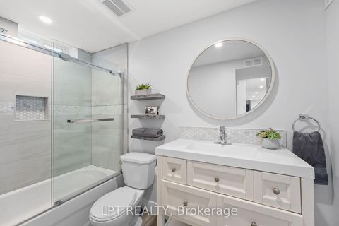 Photo 33 at 29 Grace Street, Bellwoods, Toronto