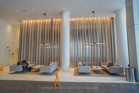 Photo 1 at 522 - 3900 Confederation Parkway, City Centre, Mississauga