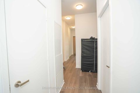 Photo 6 at 522 - 3900 Confederation Parkway, City Centre, Mississauga