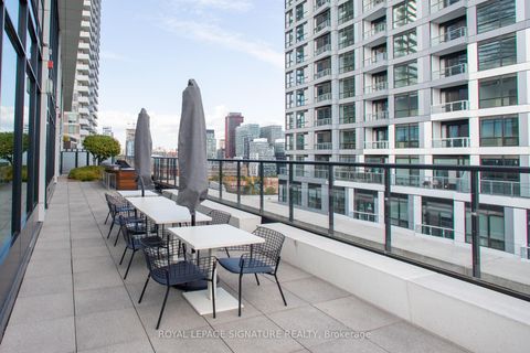 Photo 12 at 615 - 130 Queens Quay E, Waterfront Communities C8, Toronto