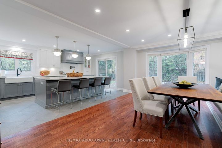 Photo 6 at 1586 Heritage Way, GA Glen Abbey, Oakville