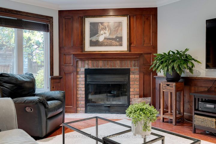 Photo 17 at 1586 Heritage Way, GA Glen Abbey, Oakville