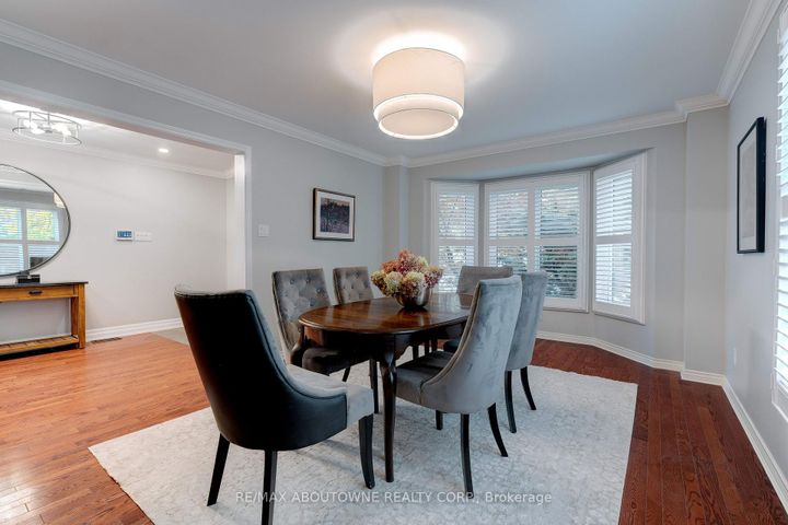 Photo 23 at 1586 Heritage Way, GA Glen Abbey, Oakville