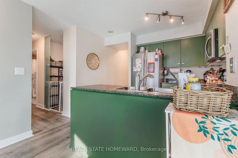 Photo 8 at 803 - 397 Front Street W, Waterfront Communities C1, Toronto