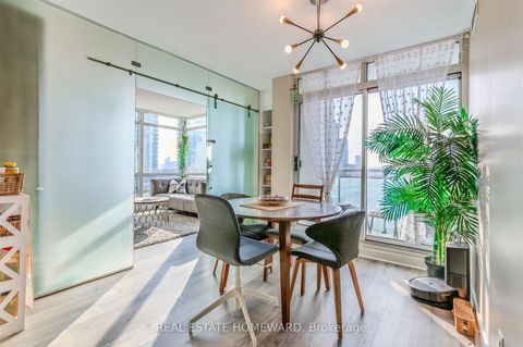 Photo 9 at 803 - 397 Front Street W, Waterfront Communities C1, Toronto