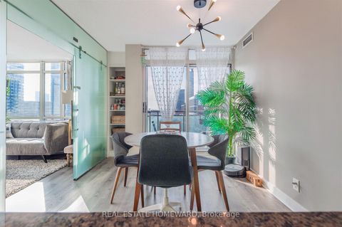 Photo 11 at 803 - 397 Front Street W, Waterfront Communities C1, Toronto