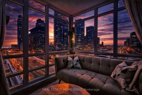 Photo 15 at 803 - 397 Front Street W, Waterfront Communities C1, Toronto