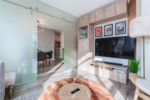 Photo 18 at 803 - 397 Front Street W, Waterfront Communities C1, Toronto