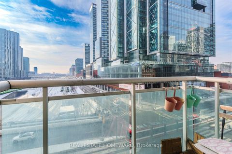 Photo 34 at 803 - 397 Front Street W, Waterfront Communities C1, Toronto