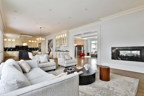 Photo 26 at 36 Sussex Avenue, Crosby, Richmond Hill