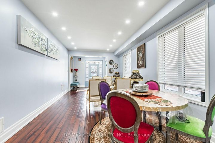 Photo 6 at 17 Redfern Street, Northwest Brampton, Brampton